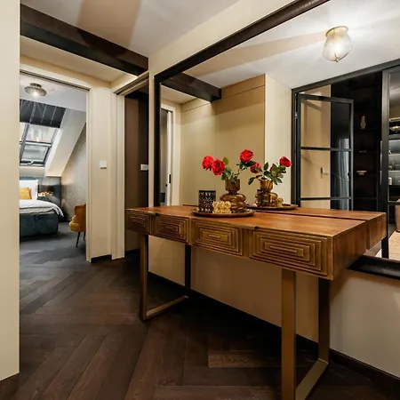 Days Apartment Prag